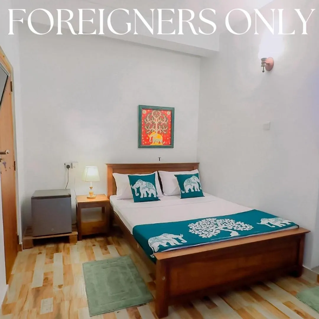 The Kandy Home & City Mirror Hostel